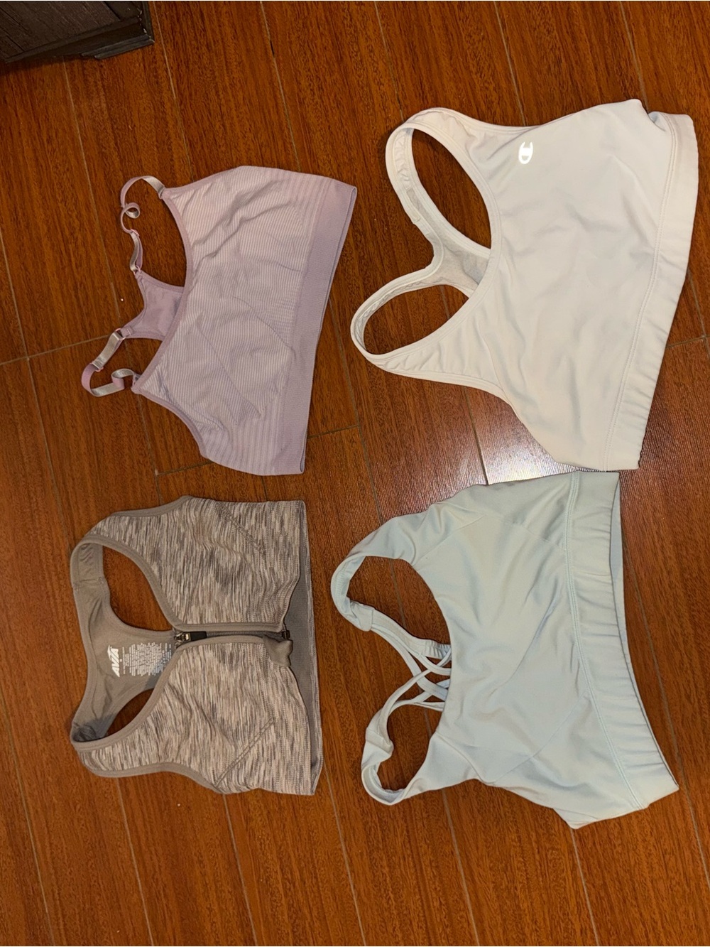 Set of 4 sports bras